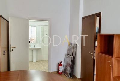 Unirii |  Mitropolie | Bloc boutique | 2006 Unirii |  Mitropolie | Bloc boutique | 2006 - 7