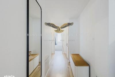 Apartament cu 3 camere semidecomandat, mobilat în Europa