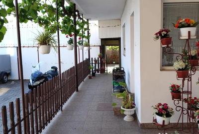 Apartament cu 5 camere decomandat în Aradul Nou - 2