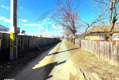 Teren de 921 mp, în Gherăiești - 3