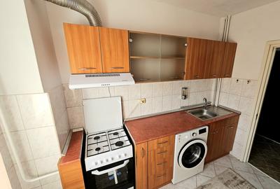 Apartament cu 3 camere, decomandat, bulevardul Alexandru Cel Bun Apartament cu 3 camere, decomandat, bulevardul Alexandru Cel Bun - 5