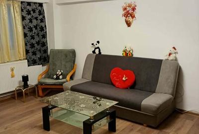 Apartament cu 3 camere în Micro 3 - 4