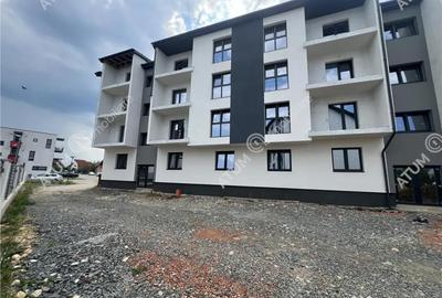 Apartament cu 2 camere decomandat în Vasile Aaron - 9