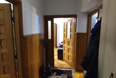 Garsoniera in zona centrala, etaj 3, cu centrala termica proprie - 12