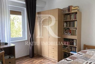 Apartament cu 3 camere decomandat în Dacia - 13