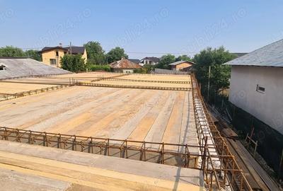 Casa de vanzare la ro?u Strejnic Prahova - 2