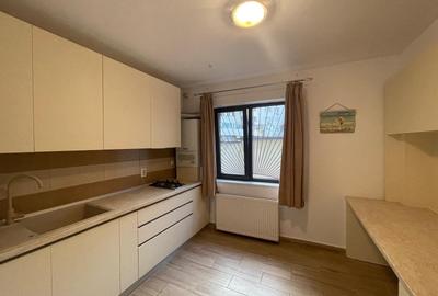 3 Camere Zona Faleza Nord Bloc Nou - 4