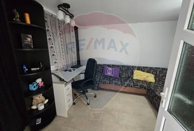 Casa / Vila cu 6 camere de vanzare - 5