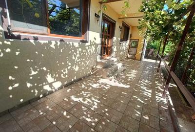 Casă în Șendreni