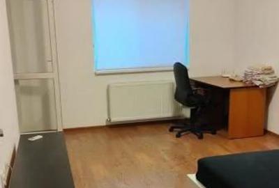 Garsonieră decomandată în Apărătorii Patriei - 2