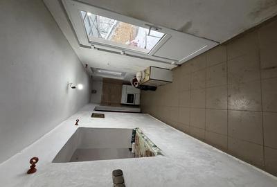 Casa de vanzare cu gradina mare si loc de casa cu front stradal mare - 5