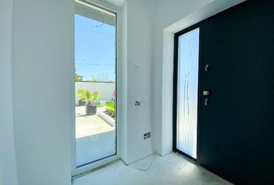 Casa la sol cu Panouri Solare Finisaje premium Predare la alb Constructie 2025 - 6