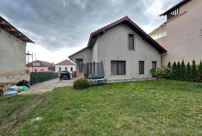 Casă cu 4 camere în Central - 3
