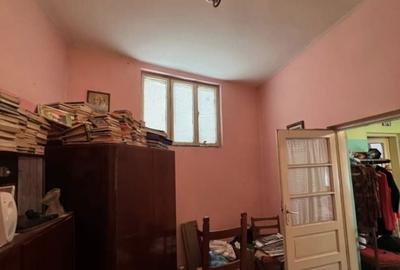 Casă cu 3 camere în Central - 1