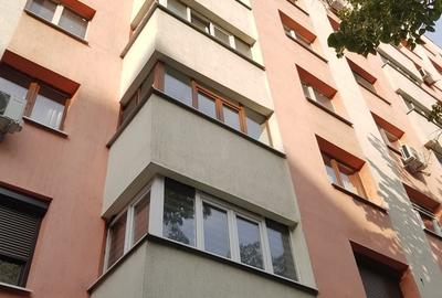 Apartament cu 2 camere decomandat în Moșilor