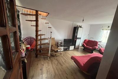 Casă cu 6 camere cu Teren 2000 Mp în Central - 4