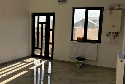 Agenție imobiliară vindem casă în Lumina - 2