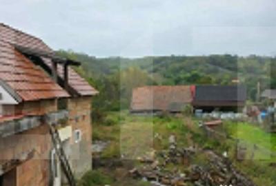 Casă cu 4 camere cu Teren 800 Mp în Dalnic - 2