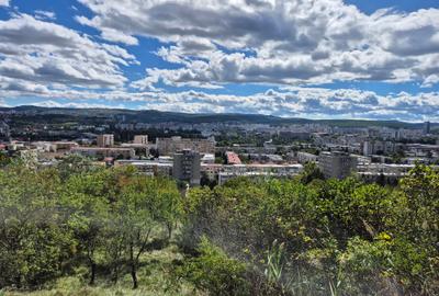 De vânzare – Apartament cu teren generos în cartierul Grigorescu, strada Donath - 2