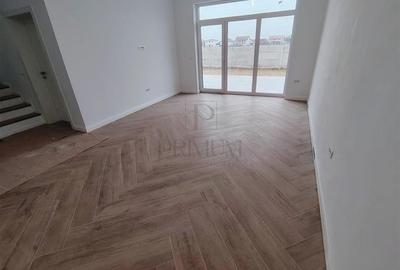 Duplex cu 5 camere cu Canalizare în Moșnița Nouă - 4