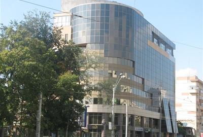 Birou, de 150 mp, în P-ța Victoriei - 1