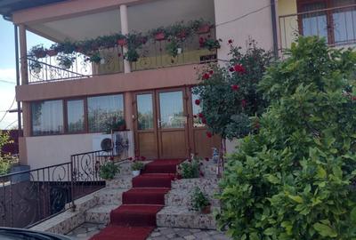 Casă cu 8 camere cu Canalizare în Garoafa - 22