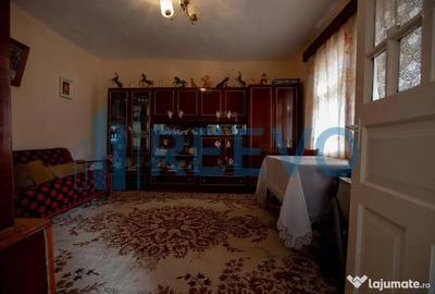 Casă cu 5 camere cu Teren 3365 Mp în Conțești - 16