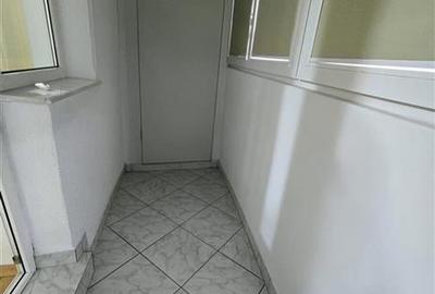 Apartament cu 3 camere semidecomandat, mobilat în Crângași - 11