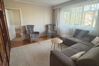Apartament cu 3 camere în Central - 2