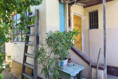 Casă cu 2 camere cu Teren 392 Mp în Central - 4