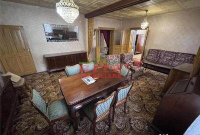 Casă cu 7 camere cu Teren 938 Mp în Orașul de Jos - 8