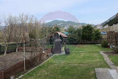 Casă individuală cu 9 camere cu Canalizare în Central - 3