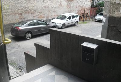 ,3 cam in vila,2 intrari,parter,PARCARE 2 -3 AUTOTURISME, - 2