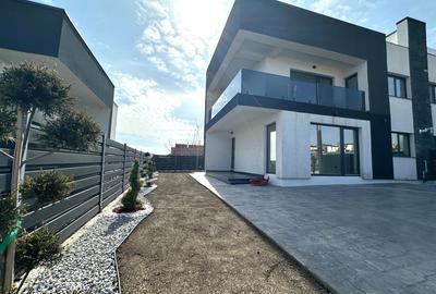 Duplex cu 4 camere cu Canalizare în Popas Păcurari - 1