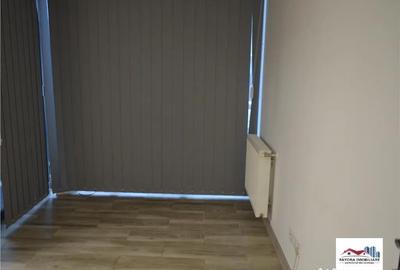 Apartament cu 3 camere decomandat în Tudor - 10