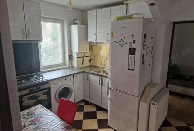 Apartament cu 3 camere decomandat în Central - 2
