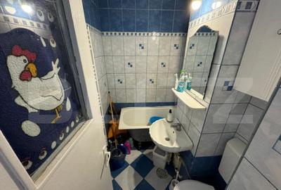 Apartament 2 camere, decomandat, cartier 9 Mai - 5