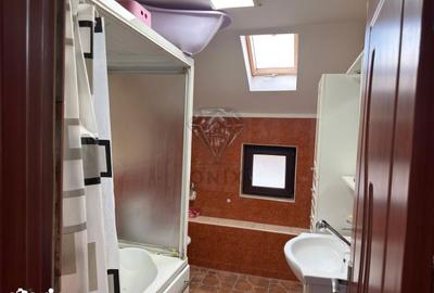 Casă cu 6 camere cu Teren 517 Mp în Târgșoru Vechi - 9