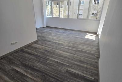 Apartament cu 2 camere semidecomandat în Sebastian - 3