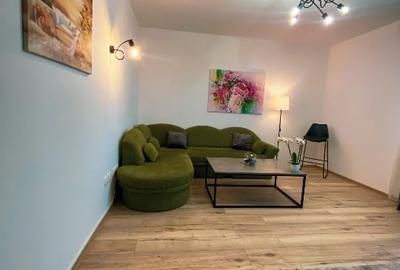 Apartament cu 3 camere decomandat, mobilat în Tractorul - 4