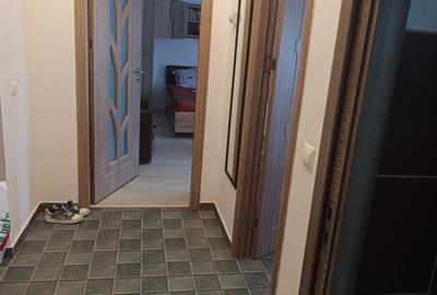 Inchiriez garsoniera - 7