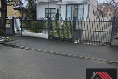 Spațiu comercial, de 78 mp, în Complex Studențesc - 4