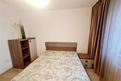 Apartament cu 3 camere decomandat, mobilat în Tractorul - 12