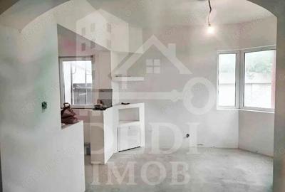 Casa de vanzare P + M cu 4 camere in Oncea, Oradea - 1