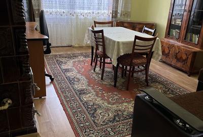 Apartament cu 3 camere decomandat în Unirea - 1