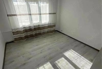 Garsonieră decomandată în Podu Roș