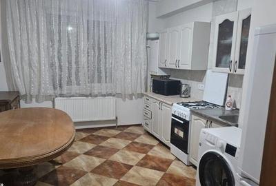 Apartament cu 2 camere decomandat în Panduri
