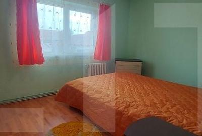 Apartament cu 3 camere semidecomandat în Central - 2