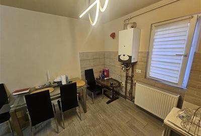 Apartament cu 2 camere semidecomandat în Micro I - 17