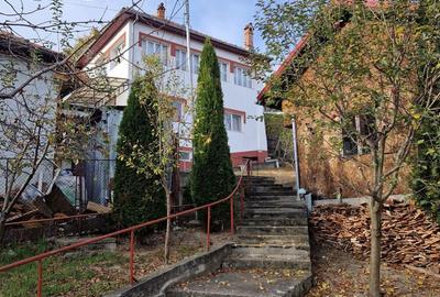 Casă cu 4 camere în Câmpulung Muscel - 2